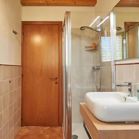 Residenza La Sassicaia By Interhome * דונגו